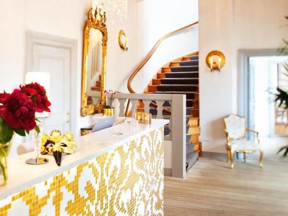 Hotel Goervaelns Slott Jarfalla Esterno foto