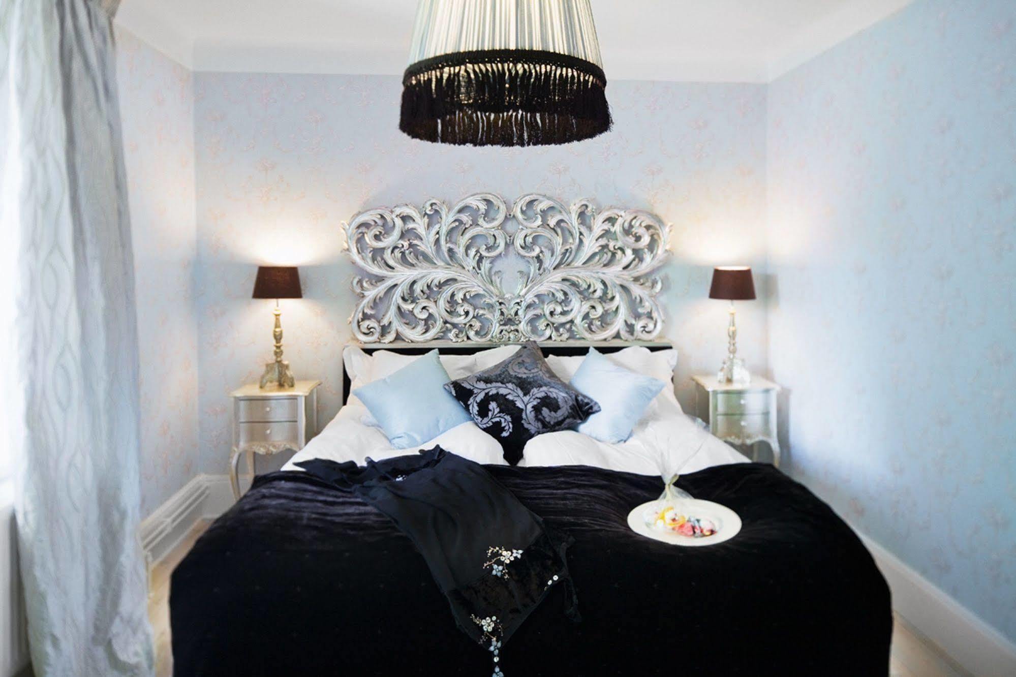 Hotel Goervaelns Slott Jarfalla Esterno foto
